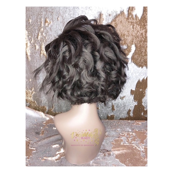 Short Bob pixie wig - Picture 2 of 5